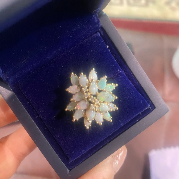 Opal and diamond ring - Picture 4 of 7